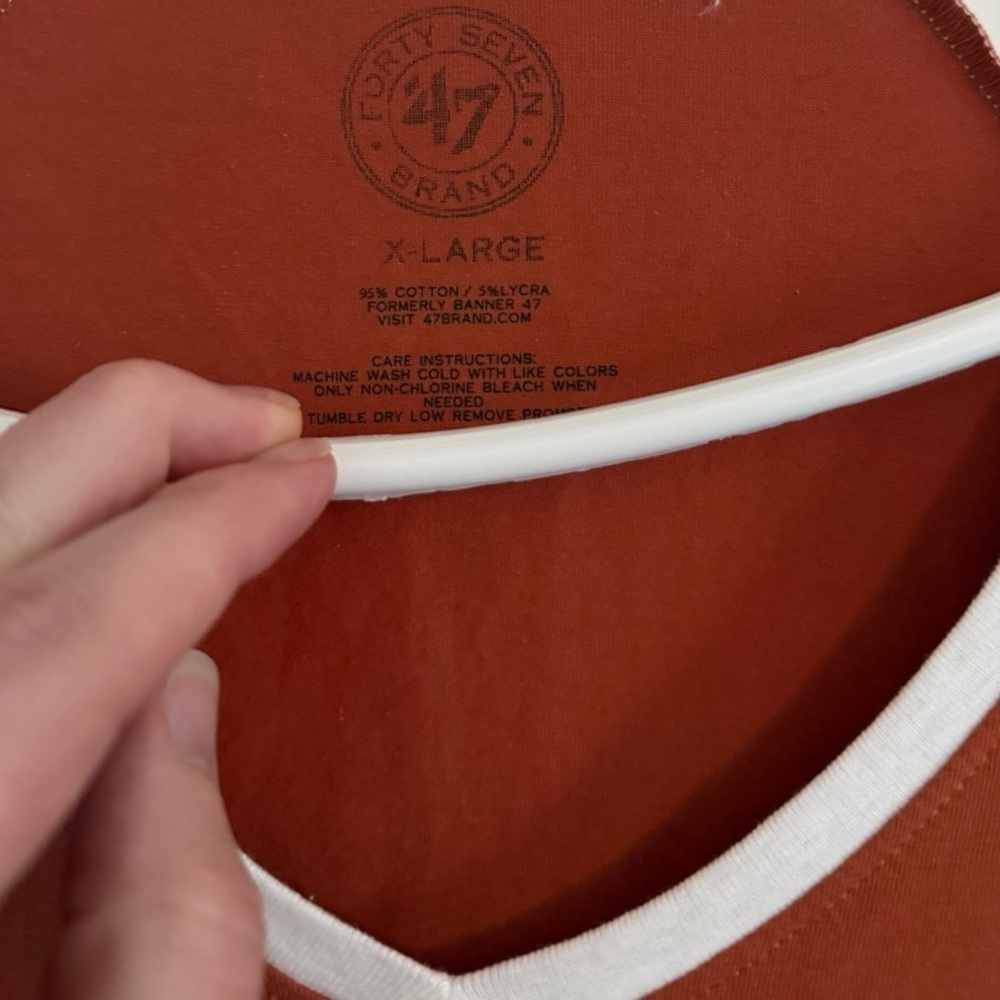 ‘47 Brand Texas Longhorns Womens XL V Neck Tee Burnt Orange NCAA - Picture 2 of 3